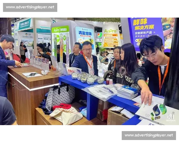 现场采访揭示行业未来发展趋势 专家深度分析与现场观众互动精彩呈现